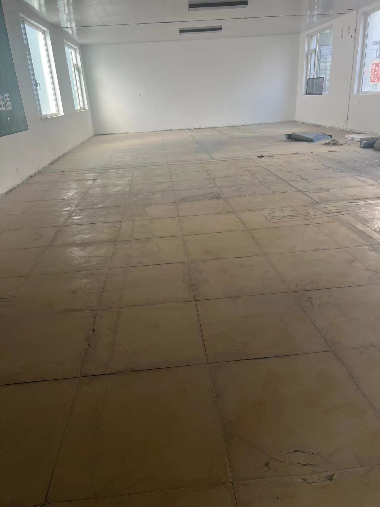 文登營工業(yè)園一樓廠房出租（可租短期）