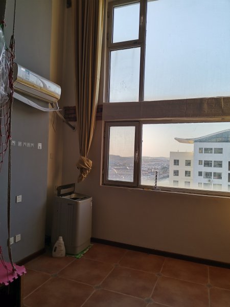 長江匯泉精裝公寓出租，家具家電齊全